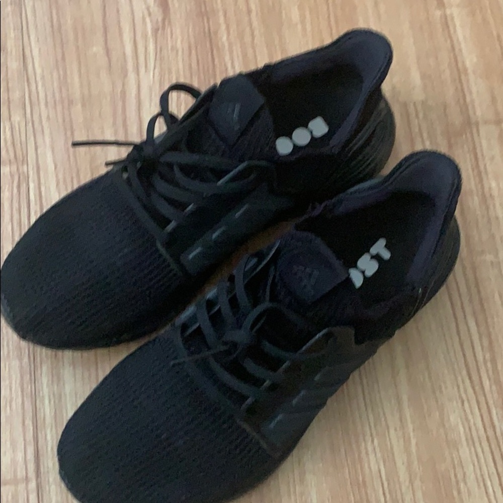 UB19 ULTRA BOOST 2019 triple black